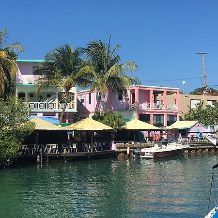 Mamacitas Guest House Isla Culebra ภายนอก รูปภาพ