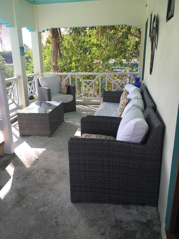 Mamacitas Guest House Isla Culebra ภายนอก รูปภาพ